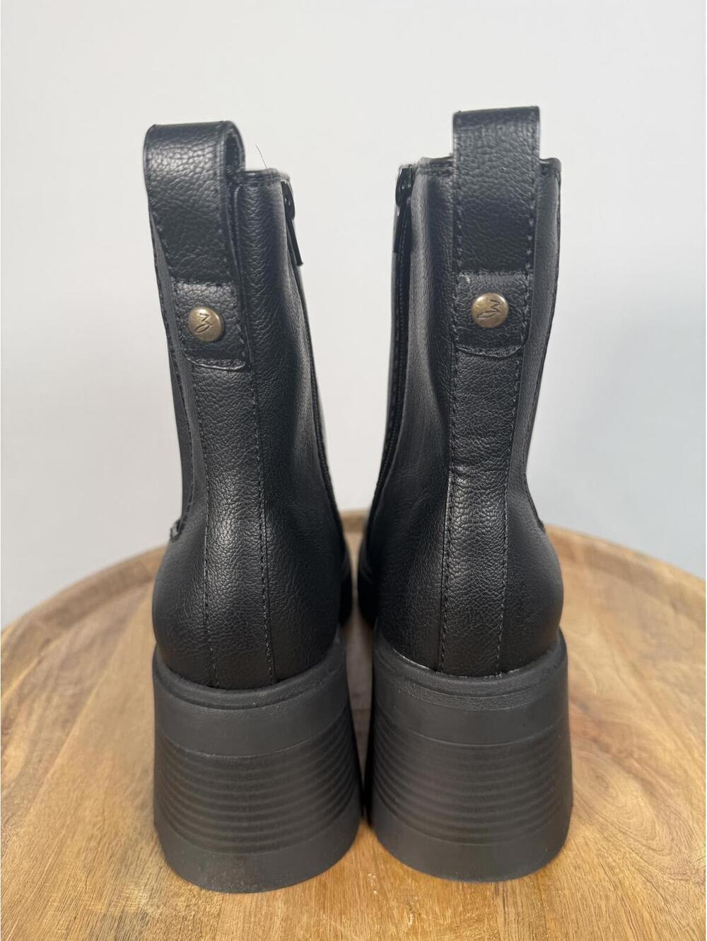 NWB ZODIAC Teresa-Chels Black Ankle Boots Women’s 9.5 - Picture 5 of 9
